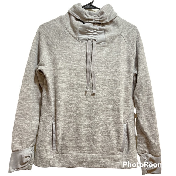 Old Navy Tops - Old Navy Active Pullover Sweater Gray 100%Polyester Size XS